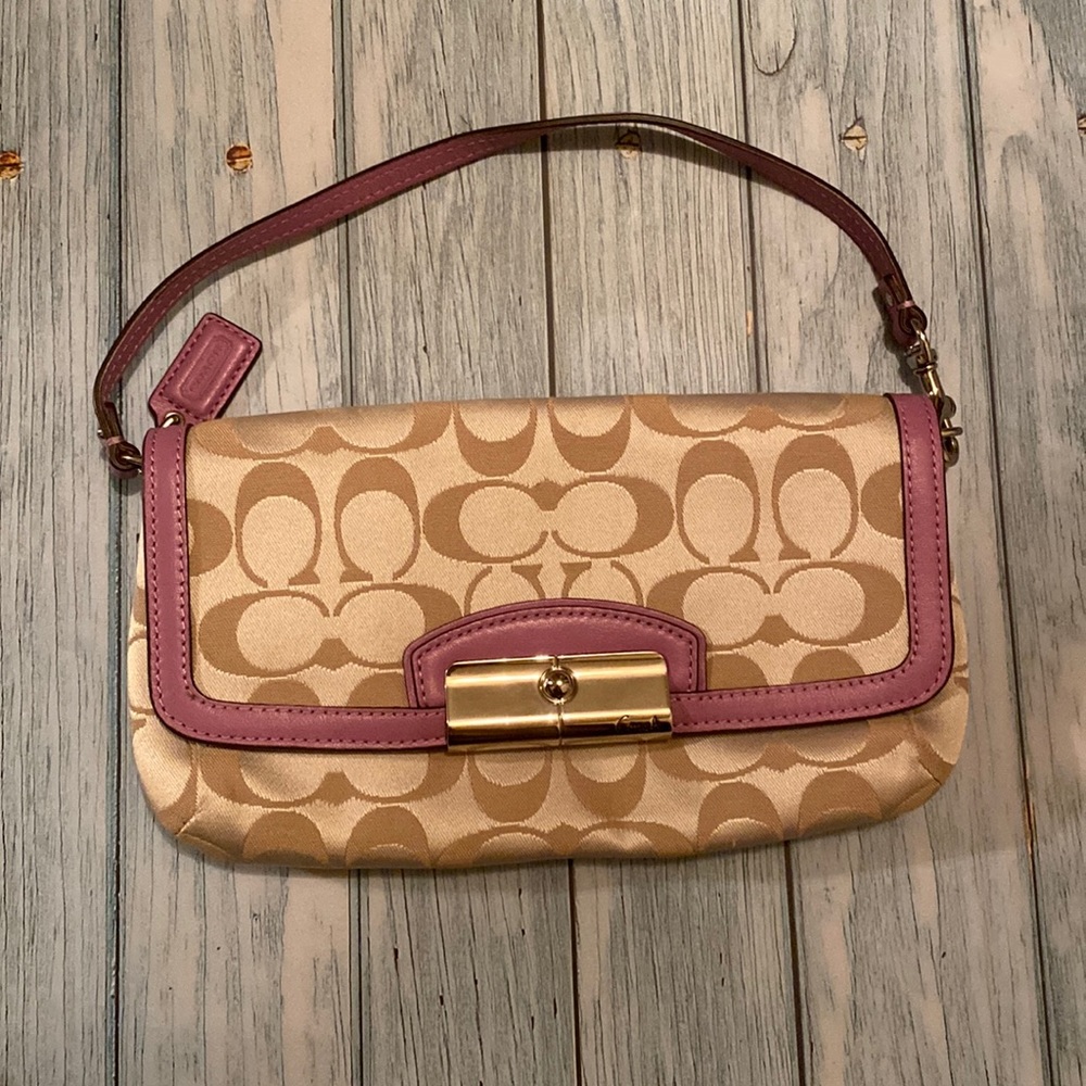 NWOT! Coach rare Signature lilac/tan shoulder bag